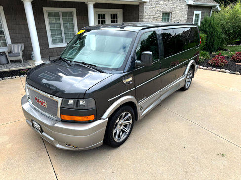 Used 2017 GMC Savana 2500 image 37