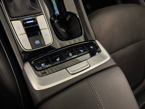 Used 2022 Hyundai Santa Cruz Limited image 29