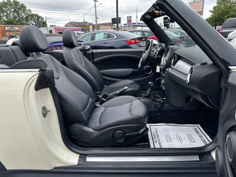 Used 2011 MINI Cooper Convertible w/ Premium Pkg image 13