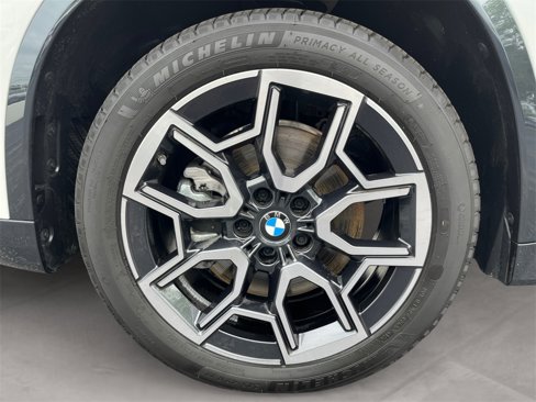 Used 2025 BMW X1 xDrive28i w/ Technology Package image 14