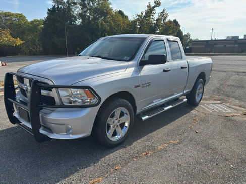 Used 2016 RAM 1500 Express image 1