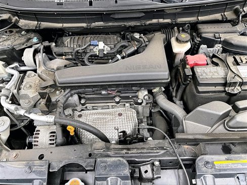 Used 2019 Nissan Rogue S image 32