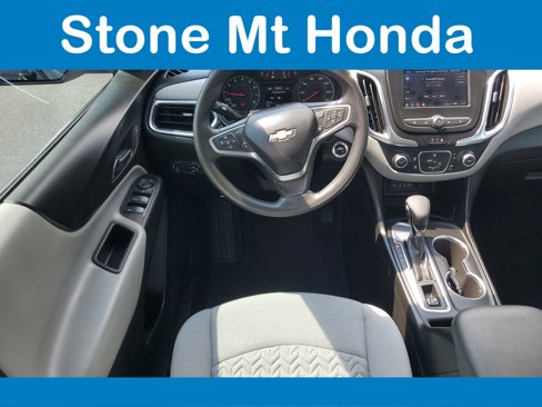 Used 2022 Chevrolet Equinox LS image 17
