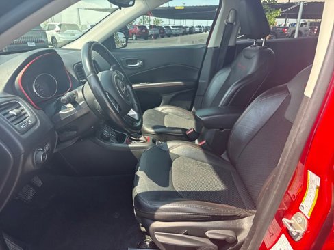 Used 2020 Jeep Compass Trailhawk image 23