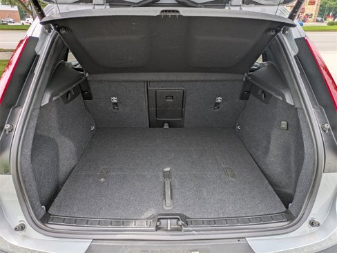 Certified 2025 Volvo XC40 B5 Plus image 13