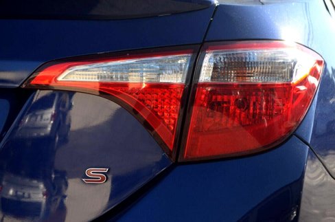 Used 2016 Toyota Corolla S Premium image 9