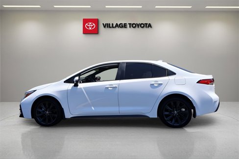 Certified 2025 Toyota Corolla SE image 2