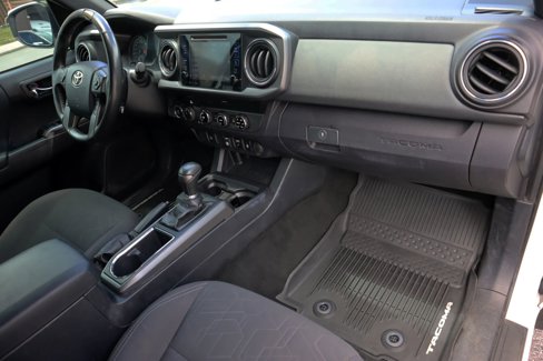 Used 2018 Toyota Tacoma TRD Sport image 25