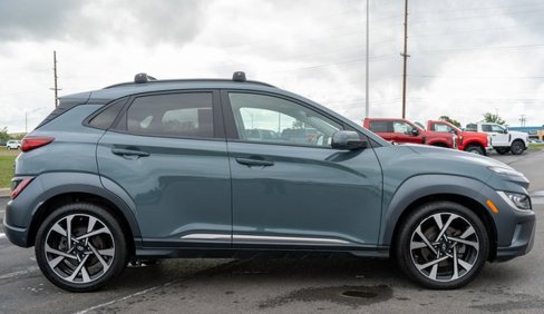 Used 2023 Hyundai Kona Limited image 5