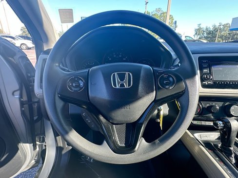 Used 2019 Honda HR-V LX image 12