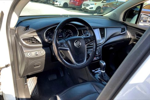 Used 2020 Buick Encore Essence image 17