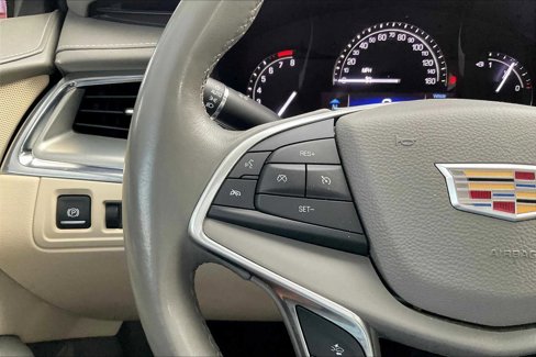 Used 2017 Cadillac XT5 Luxury w/ Driver Awareness Package image 23