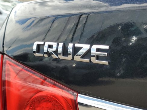 Used 2015 Chevrolet Cruze LT image 6