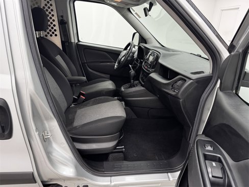 Used 2020 RAM ProMaster City Tradesman SLT image 15
