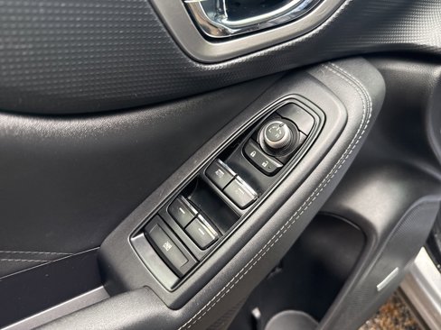 Used 2019 Subaru Forester Touring image 13