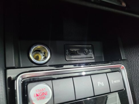 Used 2016 Volkswagen Jetta SEL Premium image 35