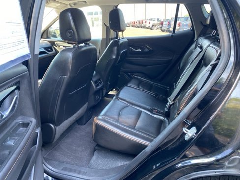 Used 2022 GMC Terrain AT4 w/ Infotainment Package II image 21
