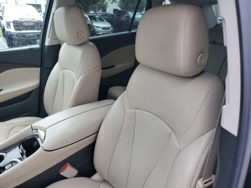 Used 2020 Buick Envision Essence image 19