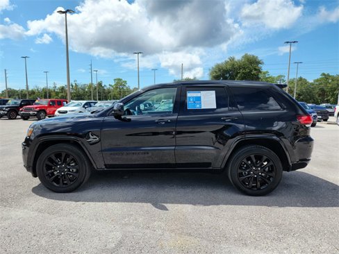 Certified 2021 Jeep Grand Cherokee Laredo X image 6