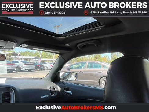 Used 2022 Dodge Charger SXT w/ Leather Interior Group image 23
