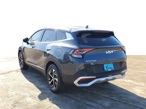 Used 2025 Kia Sportage EX image 3