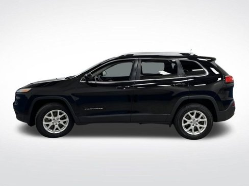 Used 2018 Jeep Cherokee Latitude Plus image 10