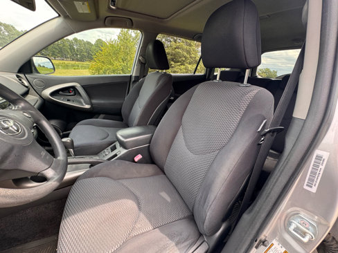 Used 2006 Toyota RAV4 4WD image 21