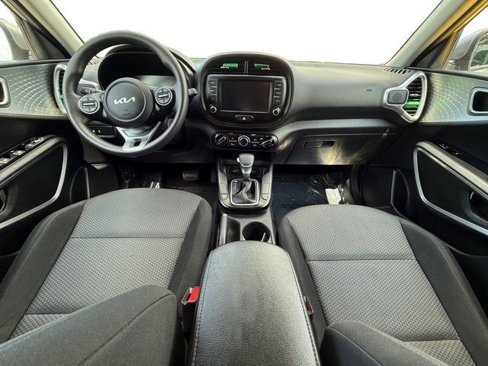 Used 2023 Kia Soul LX image 24
