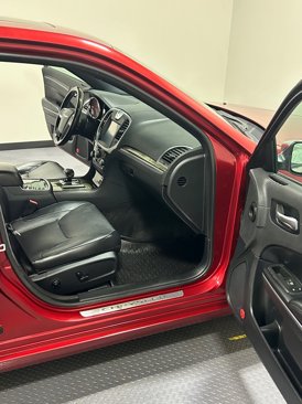 Used 2012 Chrysler 300 Limited w/ Luxury Group image 11
