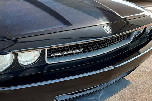 Used 2009 Dodge Challenger SE image 27