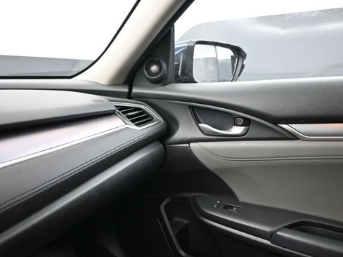 Used 2017 Honda Civic Touring image 17