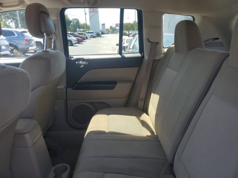 Used 2011 Jeep Compass 2WD image 10