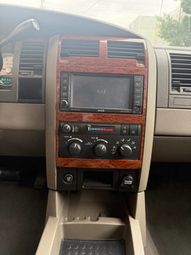 Used 2009 Dodge Durango SLT w/ Technology Group II image 22