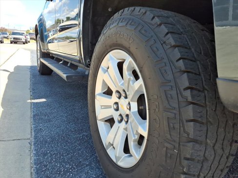 Used 2017 Chevrolet Colorado LT w/ LT Convenience Package image 19