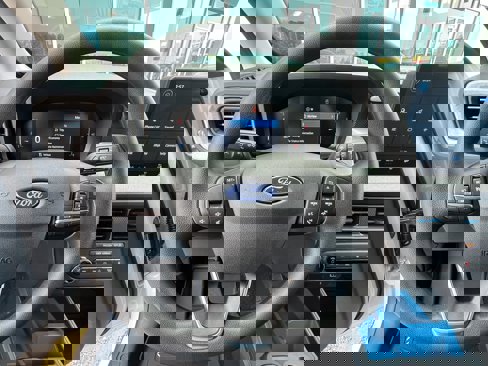 New 2025 Ford Maverick XLT image 14