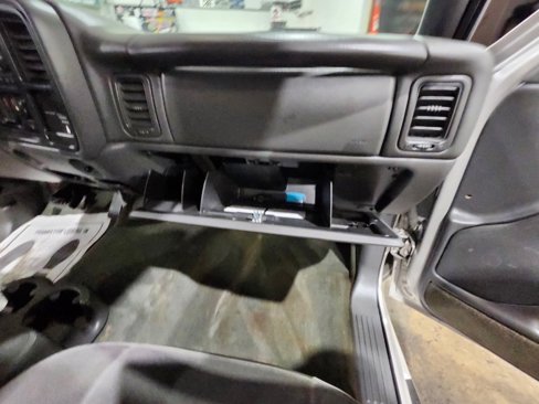 Used 2004 GMC Sierra 1500 SLE w/ Light Duty Power Package image 15