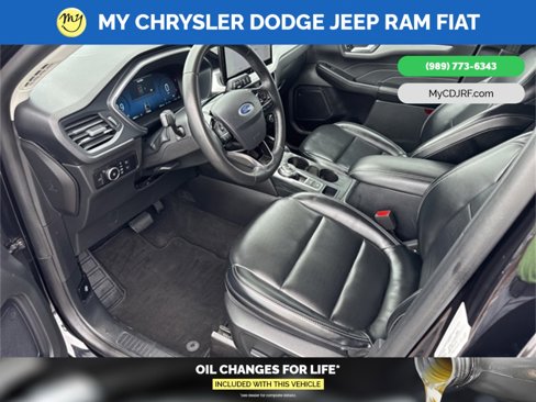 Used 2023 Ford Escape Platinum image 9