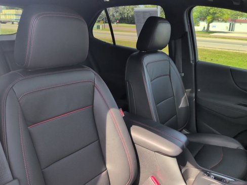 Used 2022 Chevrolet Equinox RS w/ RS Leather Package image 34