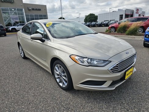 Used 2017 Ford Fusion S image 4
