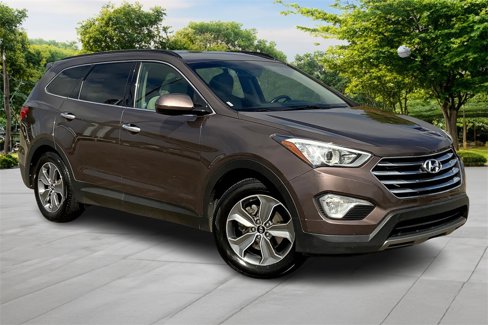 Used 2014 Hyundai Santa Fe GLS image 3