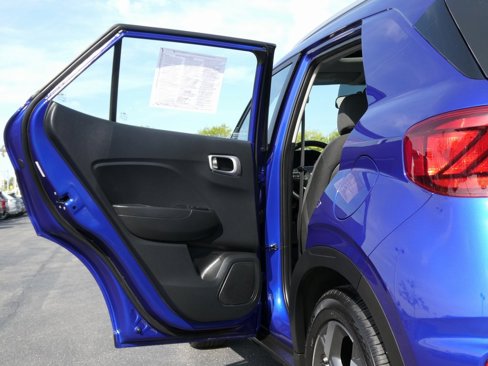 Used 2024 Hyundai Venue SEL image 31