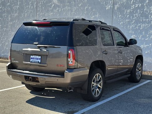 Used 2011 GMC Yukon SLT w/ SLT-2 Equipment Package image 13