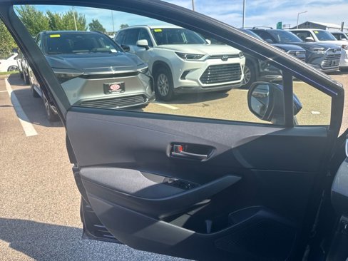 Used 2022 Toyota Corolla LE image 29