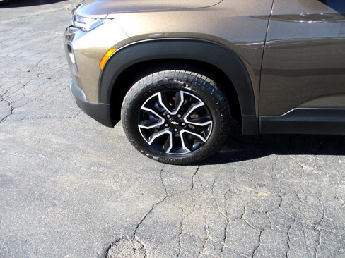 Used 2021 Chevrolet TrailBlazer ACTIV w/ Sun and Liftgate Package image 16