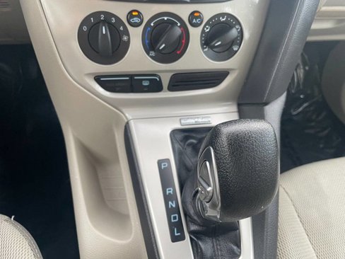 Used 2014 Ford Focus SE image 22