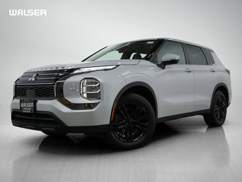 Used 2024 Mitsubishi Outlander ES image 1