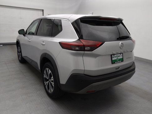 Used 2021 Nissan Rogue SV image 5