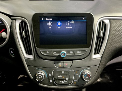 Used 2023 Chevrolet Malibu LS image 26
