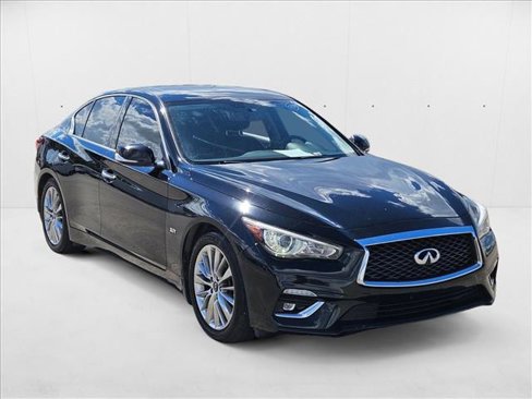 Used 2019 INFINITI Q50 Luxe w/ Cargo Package (L96) image 3