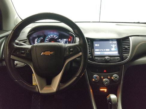 Used 2017 Chevrolet Trax LT w/ LT Convenience Package image 22